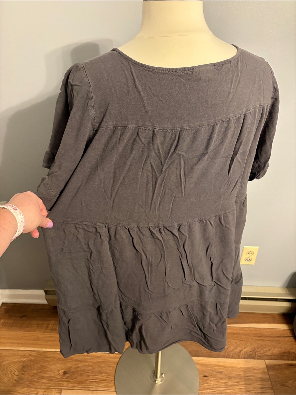 torrid Charcoal Short-Sleeve Tunic - size 4 - Picture 5 of 6